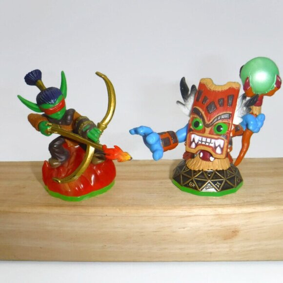 Skylanders Spyro's Adventure Double Trouble Flameslinger Gill Grunt Figures Card - Picture 4 of 9